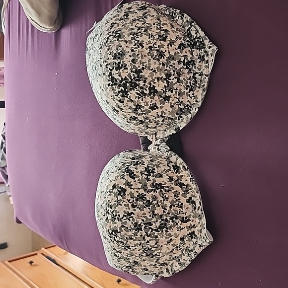 Bra - Picture 1 of 4